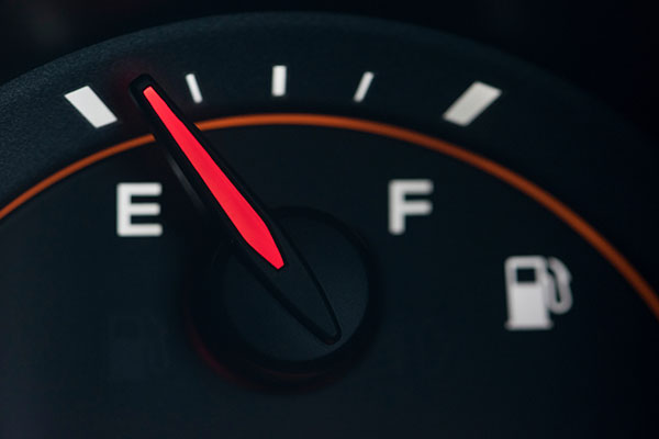 How Far Can You Drive When Your Fuel Light Is On? | Advanced Auto Care Center Florida
